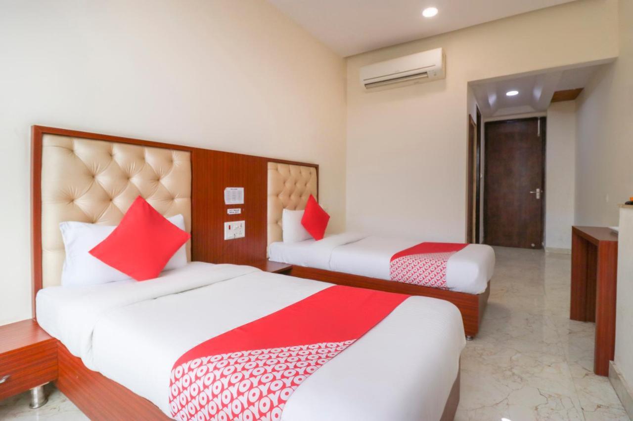 Oyo Flagship 69860 Mastana Palace Hotel Varanasi Exterior photo