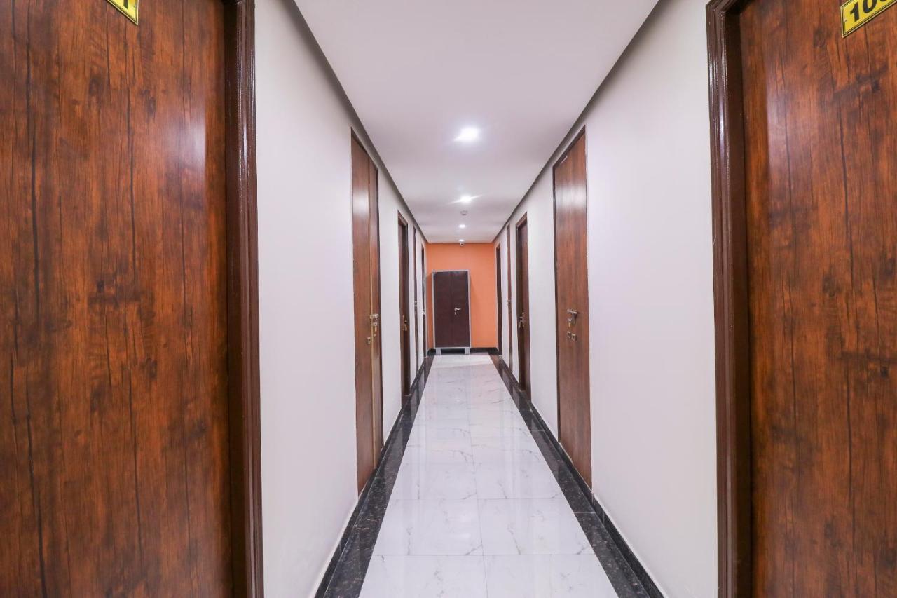 Oyo Flagship 69860 Mastana Palace Hotel Varanasi Exterior photo
